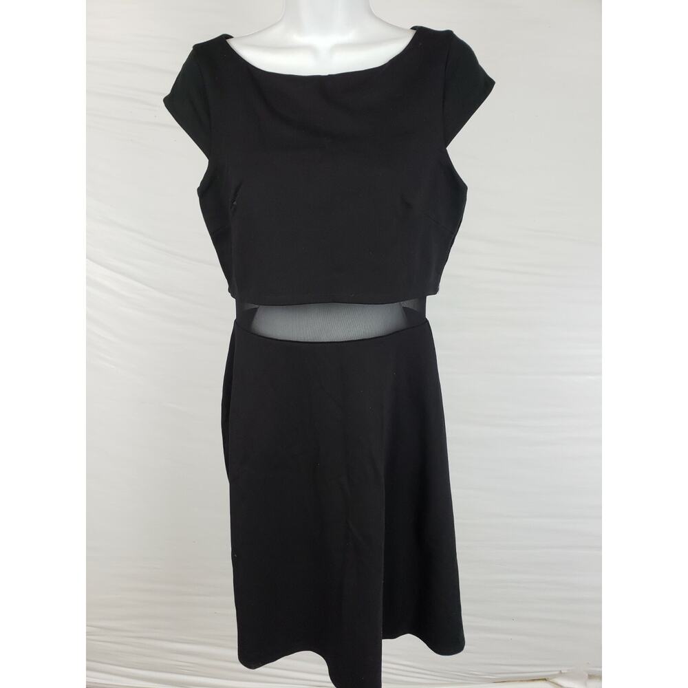 EUC Bailey 44 Black Cap Sleeve Fit & Flare Mesh Middle Dress Size Medium